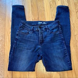 Old Navy Rockstar Super Skinny High Rise Jeans